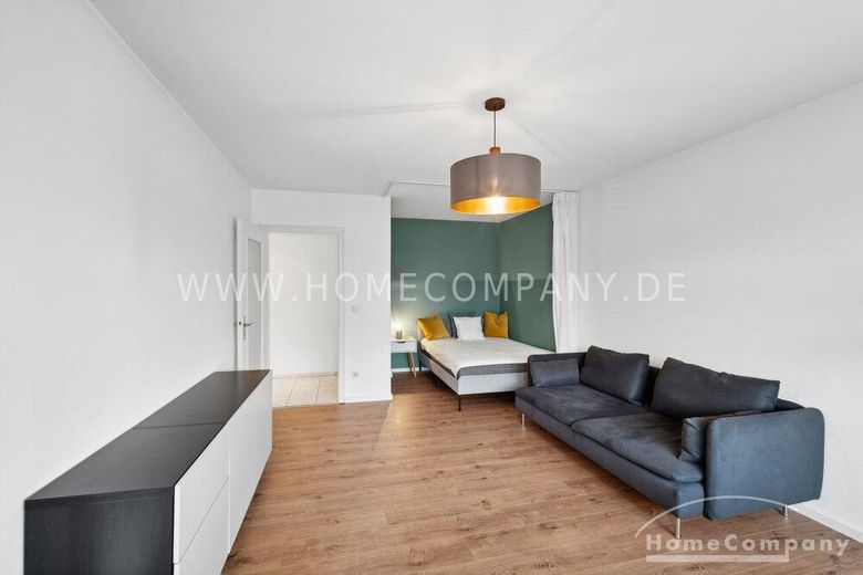 Modern möbliertes 1-Zimmer-Apartment mit Balkon – dbd7b62ff3d71a26d27676675e36bade16074865.jpg