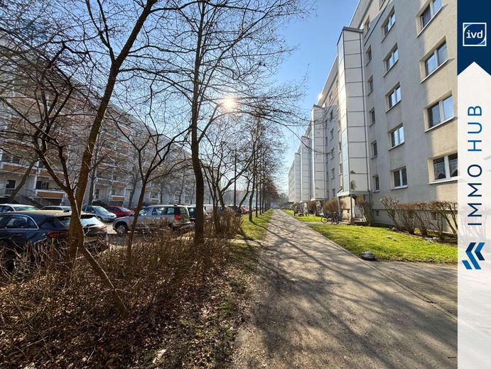 ++ 1.730 EUR/m² – Appartamento di 3 locali molto ben tenuto e affittato con balcone a ovest e ascensore ++ – 4852119-aeaTVd2bqQmc56PxdE4V6xFz-Wohnlage.jpg