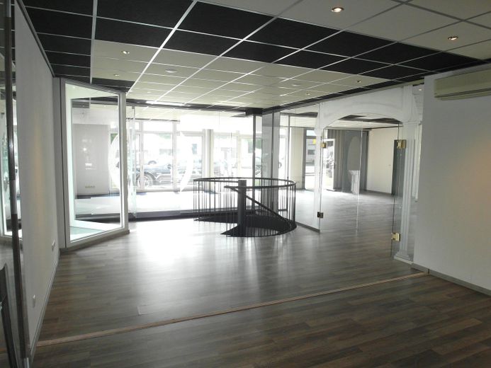 REPRÄSENTATIVE EINZELHANDEL/BÜRO/PRAXIS-RÄUME IN MEERBUSCH BÜDERICH NEUSSERSTR. 26, 180 qm – Foto 1