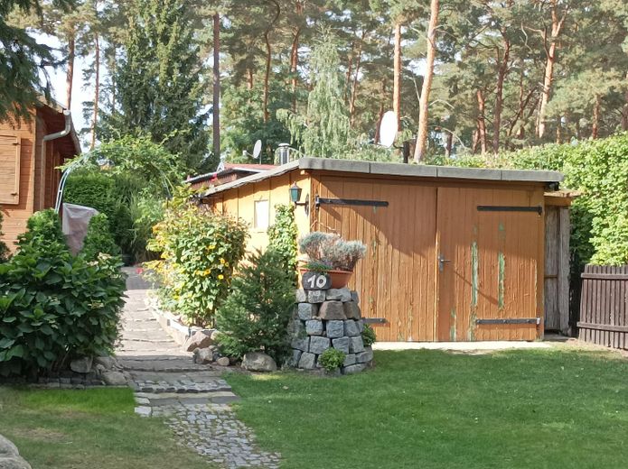 Haus am See – Garage