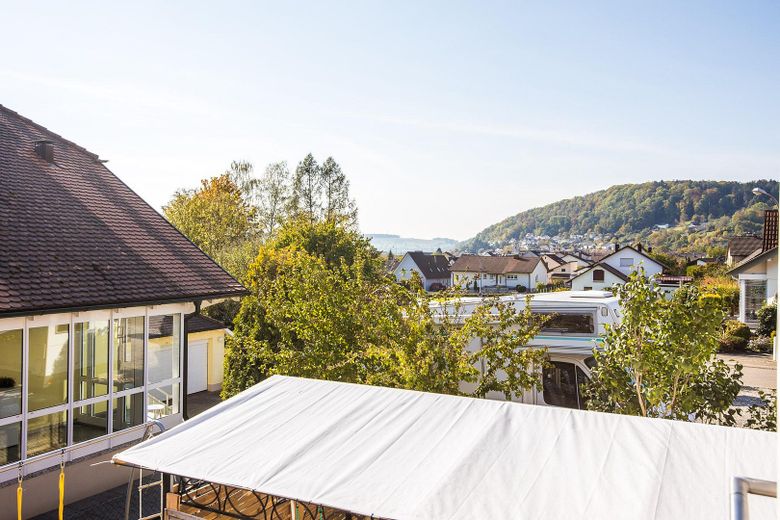 Appartamento di 4 locali senza provvigione a Lörrach-Hauingen – 131 m² vicino al nuovo Dreiland-Klinikum – Blick vom Balkon