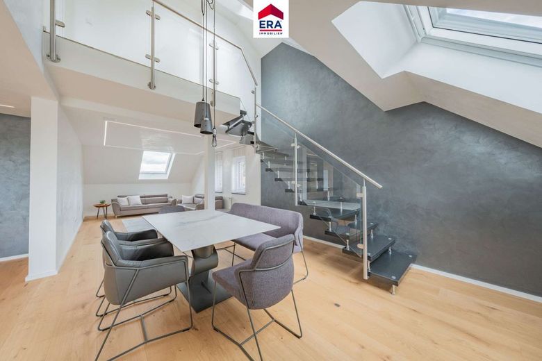 Modernisierte Maisonette-Wohnung im Herzen von Ludwigsburg – Essbereich
