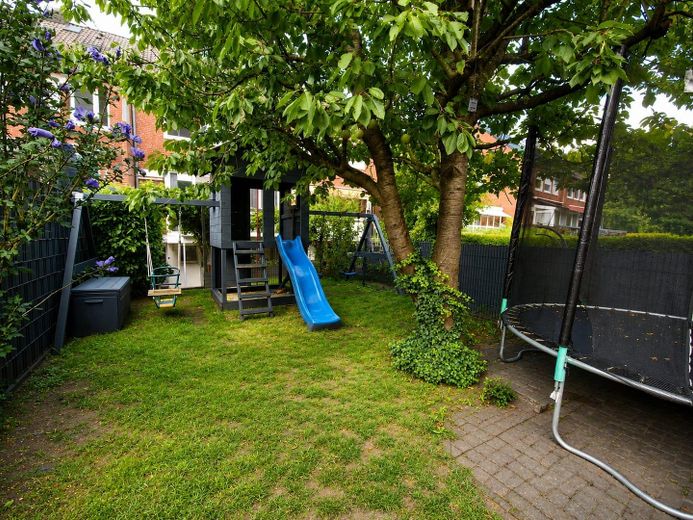 PROVISIONSFREI Großzügiges Reihenmittelhaus in Bremen-Osterholz – Garten