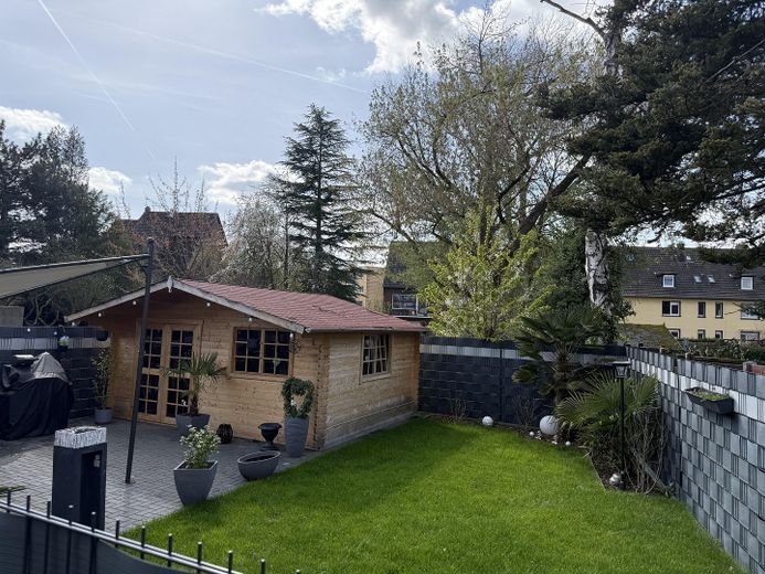 Жилой и коммерческий дом в хорошем районе Оберхаузен-Альсфельд – Garten