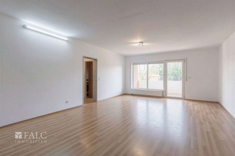 Kapitalanlage oder Zuhause: Helle 3-ZKB mit großer Loggia und Tiefgaragenstellplatz – Wohnen mit KI geräumt