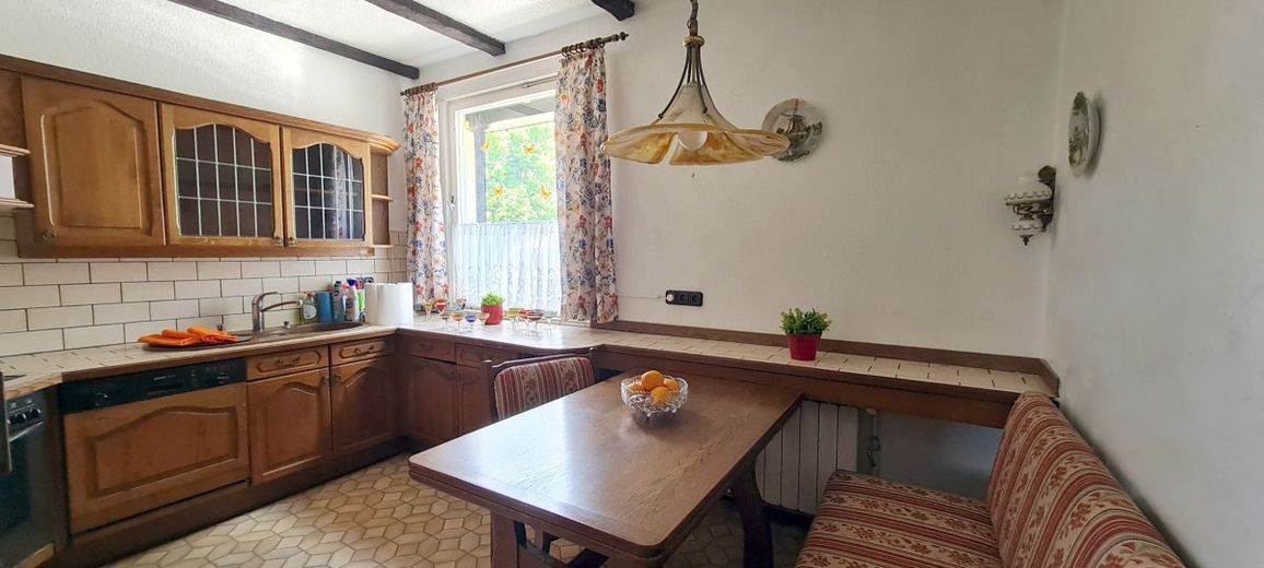 SOLIDER ALTBAU-EINFAMILIENHAUS -RUDOW-BLUMENVIERTEL-BEZUGSFREI-PROVISIONSFREI – Küche im EG