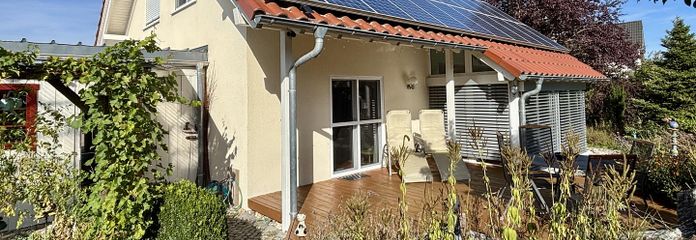 Jasny, energooszczędny dom jednorodzinny w spokojnej lokalizacji na obrzeżach Ansbach – Südseite