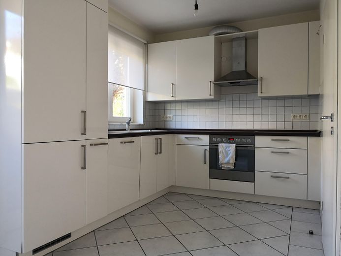 Kronberg’in en iyi konumu, sakin + aydınlık, 6 oda, 3 teras, ankastre mutfak, klima, sauna, FIS otobüs durağı – Einbauküche