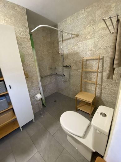 Bad EG bodengleiche Dusche