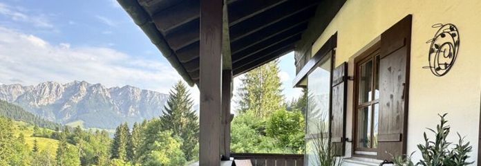 Einzigartiger Bergblick - sanierte 3-Zimmer Wohnung in den Chiemgauer Alpen