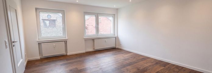 4 Zimmer Wohnung mit Balkon