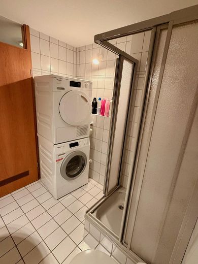 Gästedusche (EG)