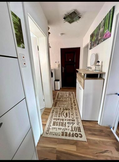 Moderne 2-Zimmer-Wohnung in attraktiver Lage von Backnang – Flur