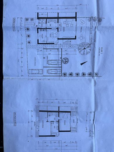 Einfamilienhaus Duisburg Rumeln mit Doppelgarage, Garten + Teich – Erdgeschoss + 1. Etage
