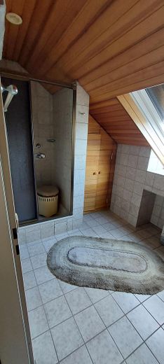 Badezimmer DG
