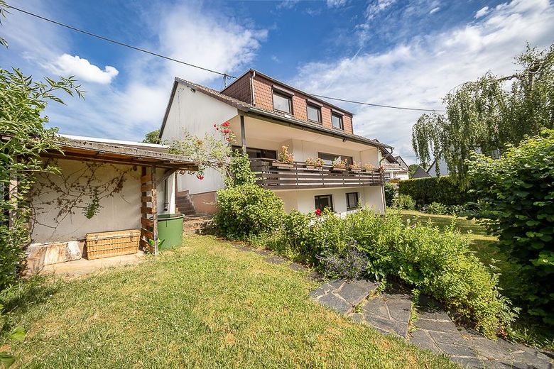 Hausansicht Balkon