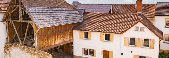 BRUMANI | Modern saniertes Einfamilienhaus mit vielseitiger Scheune und Werkstatt