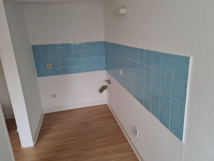 2-Zimmerwohnung im Souterrain sofort bezugsfertig – Küche