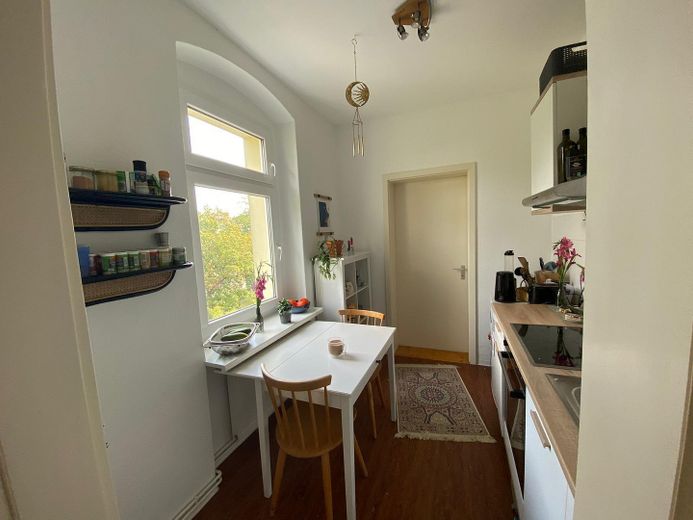 Schöne 2-Zimmer-Wohnung mit Balkon in guter Lage – Küche