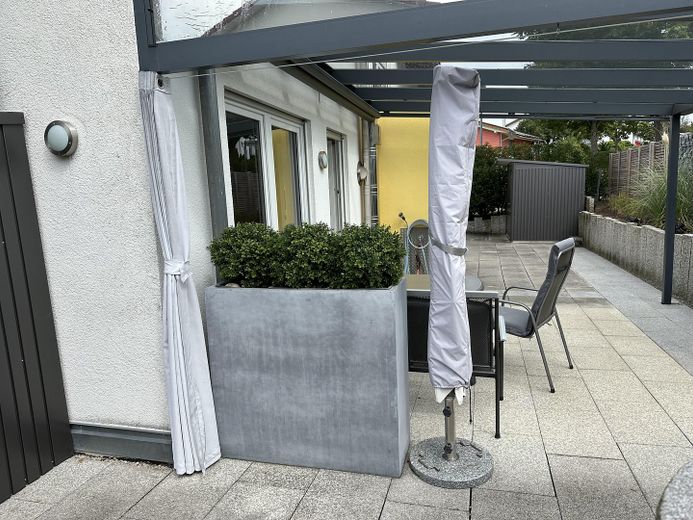 Casa bifamiliare senza provvigioni in posizione eccellente - periferia del paese, giardino, abitazione e eventualmente affitto – Terrasse EG