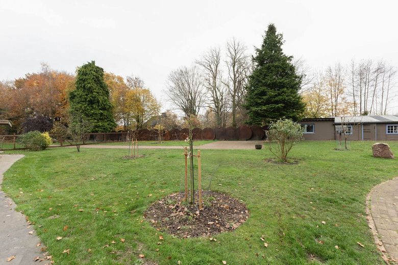 Wohlfühloase für zwei Familien - mit Pool, Sauna und Garten – Garten