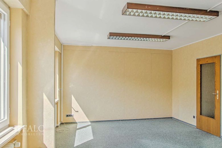 Großzügige Immobilie im Herzen von Cochem! – Wohnzimmer 2.OG