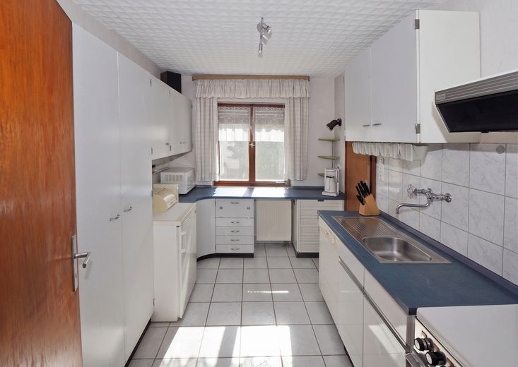 Giessen-Schwanenteichviertel'de 2 aileli ev - merkezi ve sakin, seçkin konum – EG-Kueche
