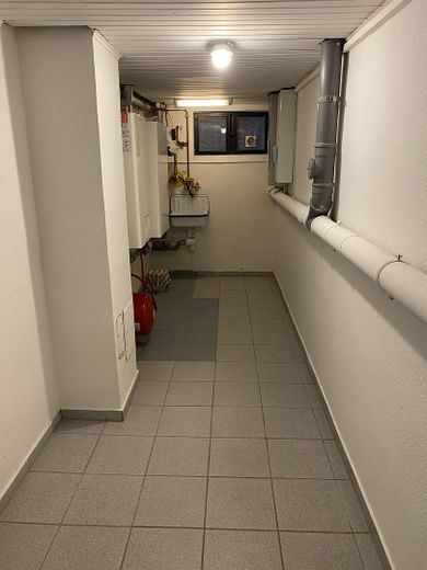 Atrium Bungalow alles auf einer Ebene in Schenefeld Dorf direkt am Klövensteen Forst – Waschküche, Heizung