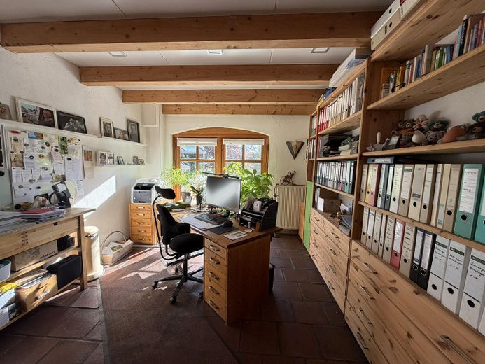 खुले नज़ारों के साथ जीवन – Arbeitszimmer 