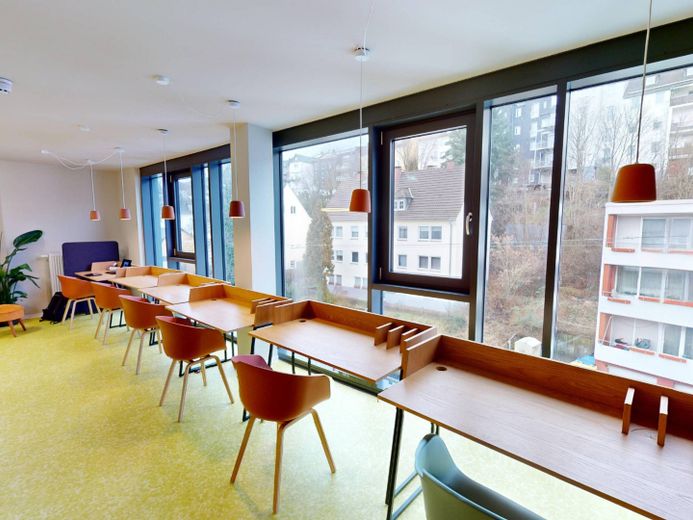 **STUDENTS ONLY** Rollstuhlgerechtes Apartment MÖBLIERT mit TERRASSE im Open Living House Siegen (nur für Studierende!) – Ansicht III: Gemeinschaftsflä…