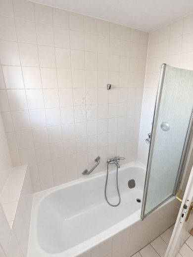 Appartamento di proprietà con 3 locali e 2 balconi, subito disponibile, a Memmingen – Foto 11