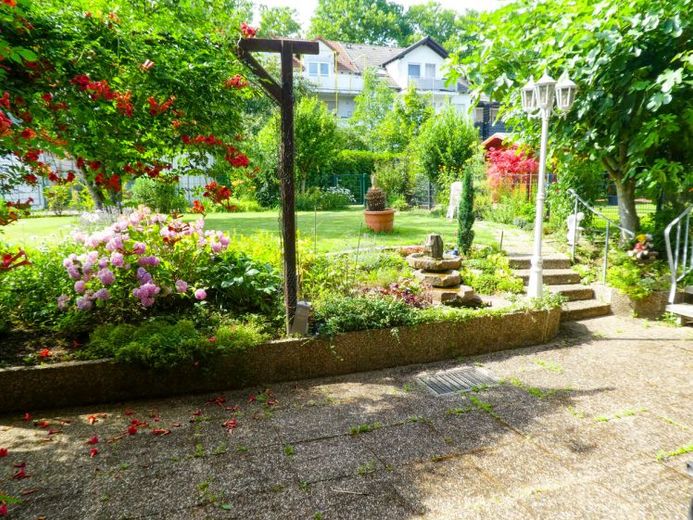 Der Traum vom Eigenheim, mit zusätzlichen Mieteinnahmen im 3-Familienhaus! – फोटो 1