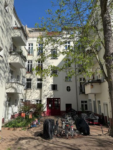 Sonnige Maisonette im Komponistenviertel – 2 Balkone, Südausrichtung & ruhige Lage im Grünen – Innenhof