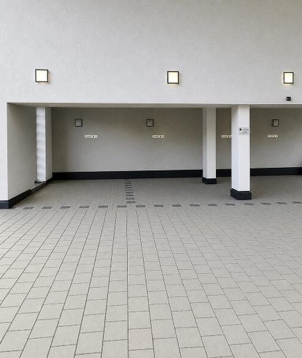 Exklusive 4-Zimmer-Penthouse-Wohnung in der Stadtmitte Offenburg – Carport 7