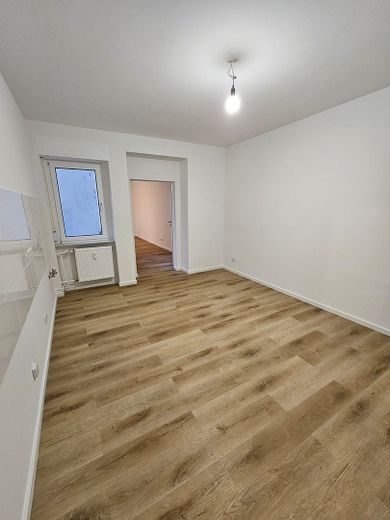 Vente directe : majestueux appartement de 5 pièces avec balcon, près de Hafeninsel Offenbach – Foto 5