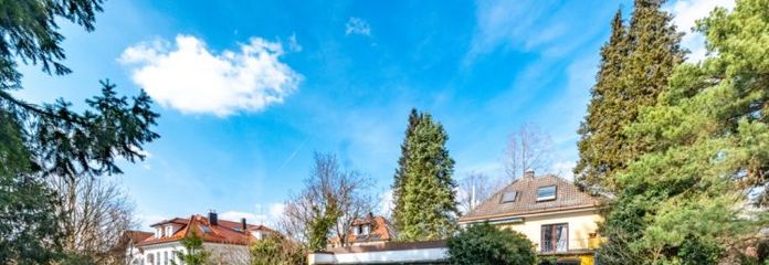 Bauträger und Projektierer:
1250m² Baugrundstück mit Altbestand in ruhiger Lage in Haar