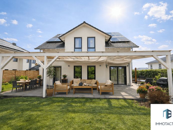 Modernes Einfamilienhaus mit Pool, Smart Home, PV- & Solaranlage – hochwertiges Wohnen in Roxheim – Foto 1