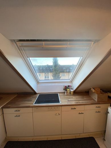 Küche mit neuem Dachfenster