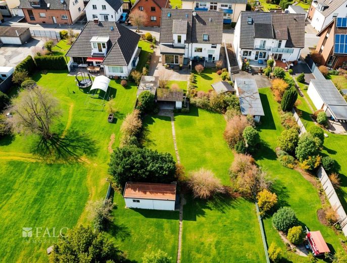 Ein Zuhause voller Möglichkeiten in bester Wohnlage – Drohnenaufnahme