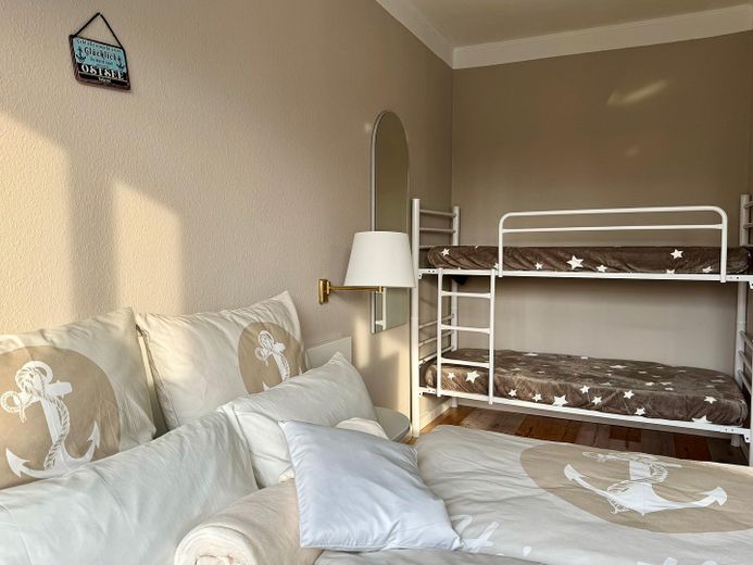 Dein Traum - eine eigene Pension an der Ostseeküste! – Etagenbett in 7 Zimmern