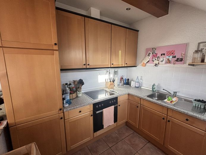 Attraktive 3-Zimmer-Dachgeschosswohnung mit Balkon in guter Lage von Elz – Küche