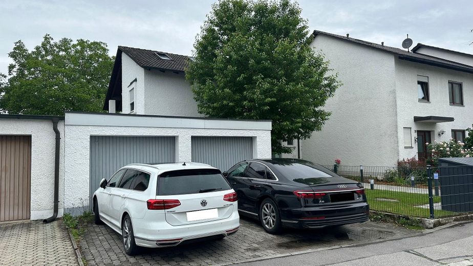 Moderna casa unifamiliare indipendente nel verde – Garagen+Stellplätze