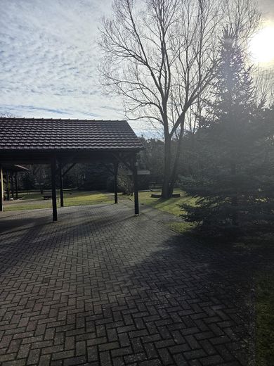 Wohnung mit Garten/Carport Brandbg. OT zu vermieten – Carportstellplatz