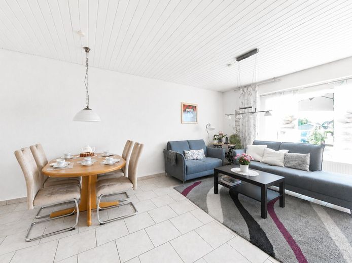 Nordsee-Auszeit mit Blick in die 
Natur - Ihr Ferienhaus in Spieka-Neufeld – Helle Räume für entspannte Urlaubstage