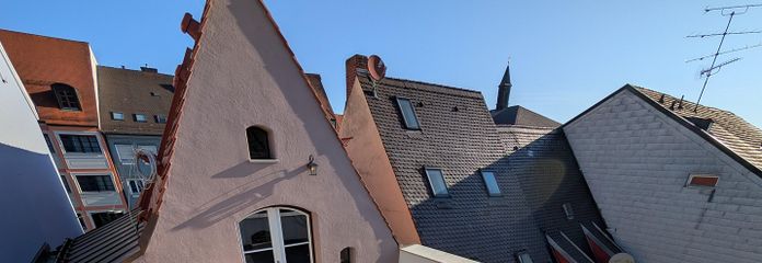 Stilvoll modernisiert: 4-Zimmer-Dachgeschosswohnung in Freising mit Dachterrasse – Dachterrasse