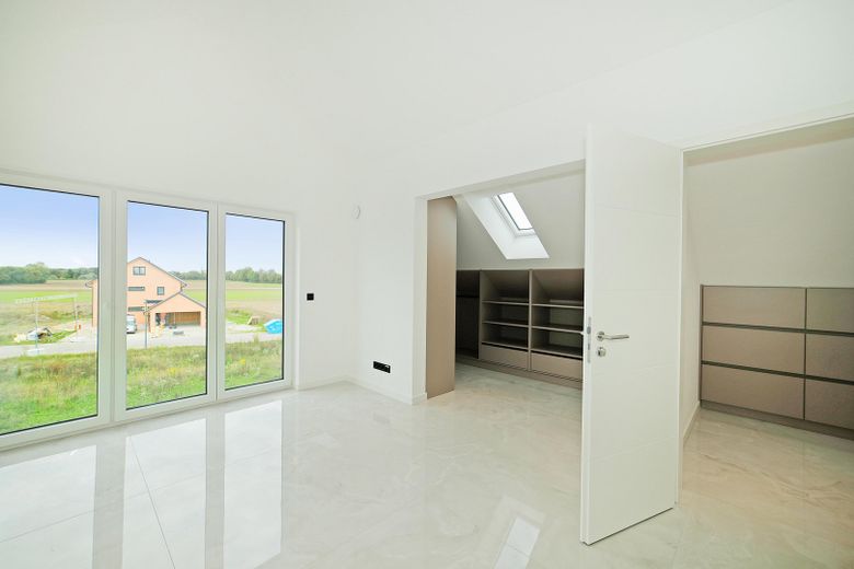 602 m² arsa, stüdyo ve en modern bina teknolojisine sahip seçkin yeni yapım ikiz ev – Fotoğraf 35