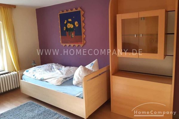 1 habitación amueblada en una planta residencial de 3 personas.