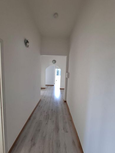 Bright 3-room apartment with far-reaching views in Rieps – Flur