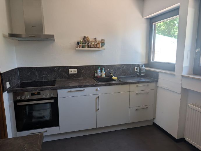 Gepflegte 6 Zimmer 152 qm DDH mit Garage und Garten in 91088 Bubenreuth – Küche