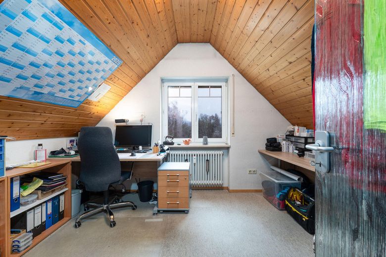 Große Penthouse Wohnung mit Blick über Radolfzell – Büro